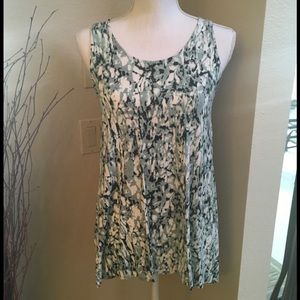 ROSE & OLIVE High-low knit top